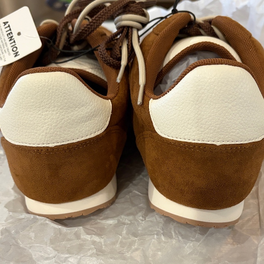 GU Brown Double Shoe Lace Flat Sneakers/NWT/7.5 - Picture 13 of 13